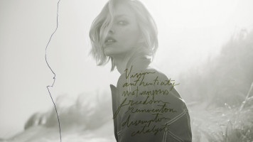 Anja Rubik photo #