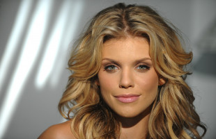 AnnaLynne McCord photo #