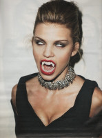 AnnaLynne McCord photo #