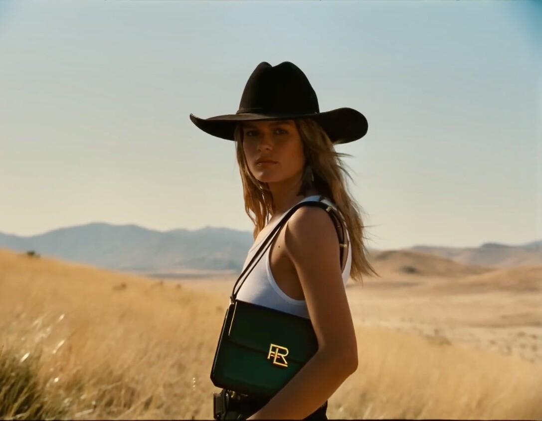 Anna Ewers: pic #1364792