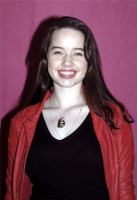Anna Popplewell photo #