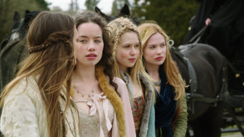 Anna Popplewell photo #