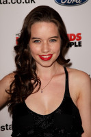 Anna Popplewell photo #