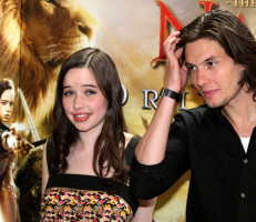 Anna Popplewell photo #
