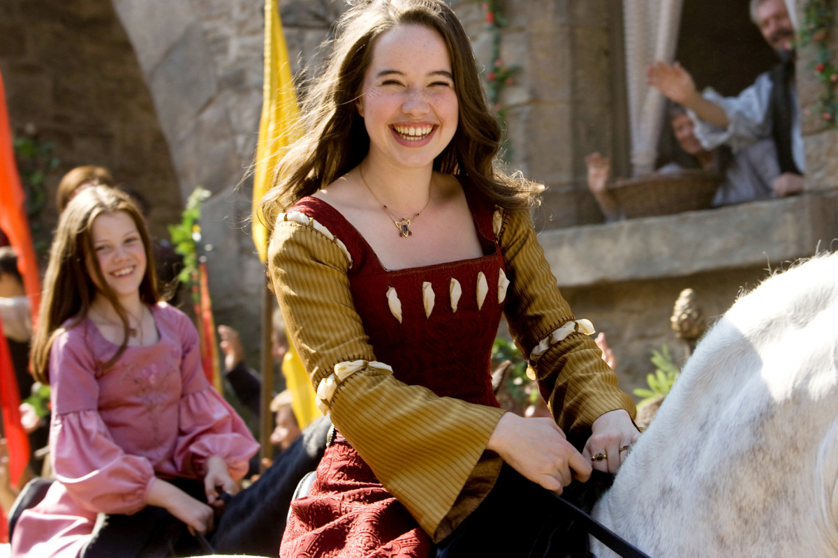 Anna Popplewell: pic #593876