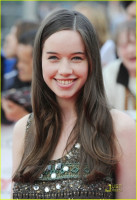 Anna Popplewell photo #