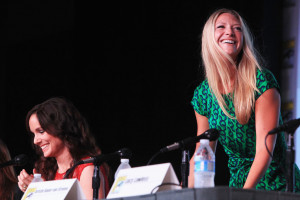 Anna Torv photo #