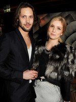Annabelle Wallis photo #