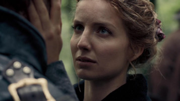 Annabelle Wallis photo #