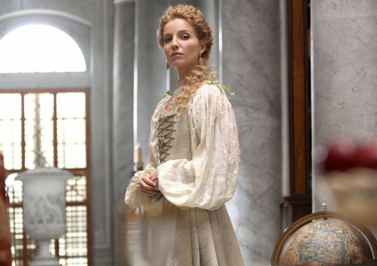 Annabelle Wallis: pic #870652