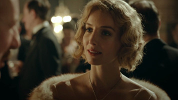 Annabelle Wallis photo #