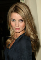 Annabelle Wallis photo #