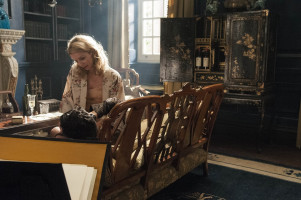 Annabelle Wallis photo #