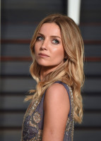 Annabelle Wallis photo #