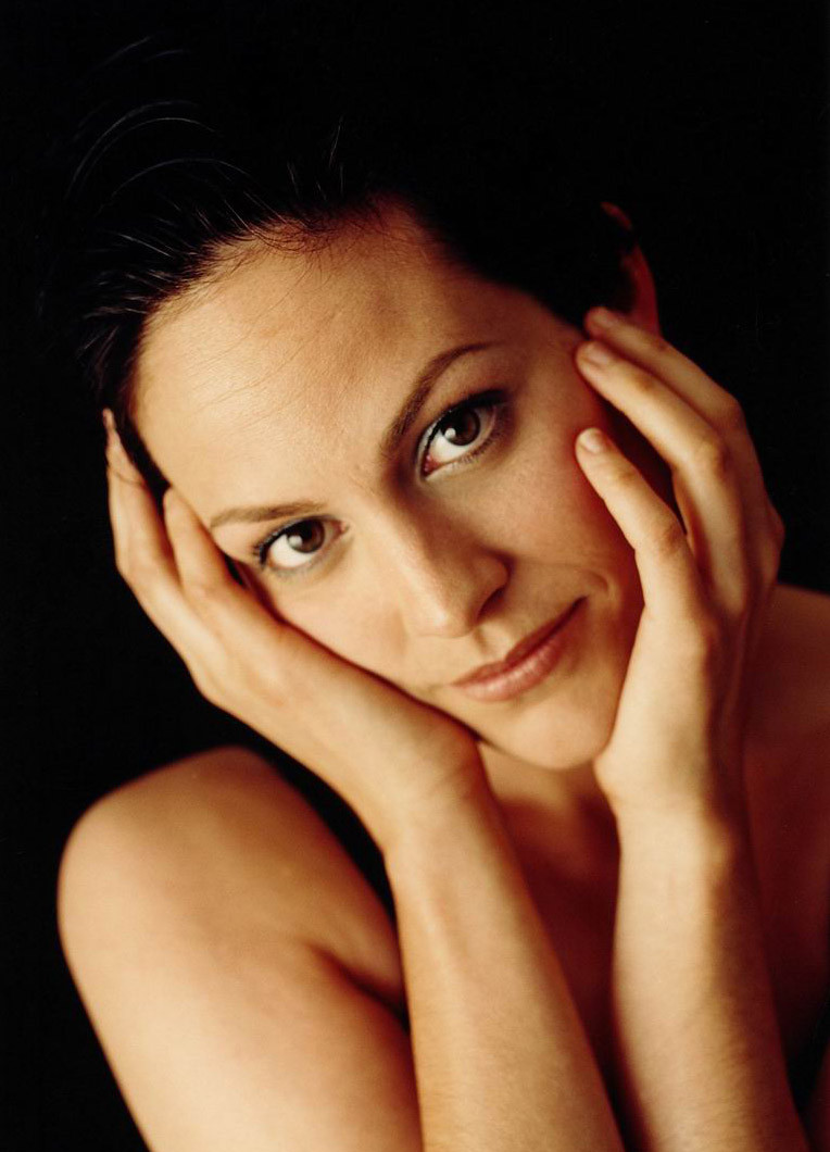 Annabeth Gish: pic #554962