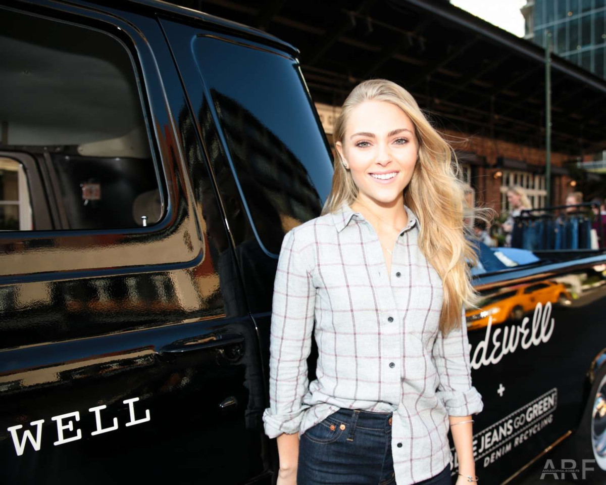 AnnaSophia Robb: pic #803278