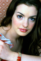 Anne Hathaway photo #