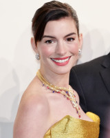 Anne Hathaway photo #