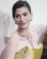 Anne Hathaway photo #