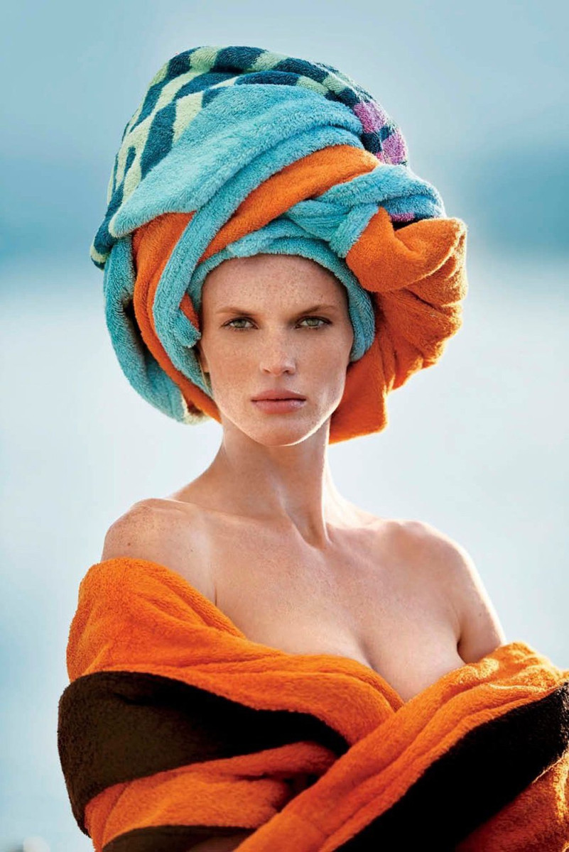 Anne Vyalitsyna: pic #874023