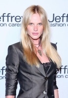 Anne Vyalitsyna photo #