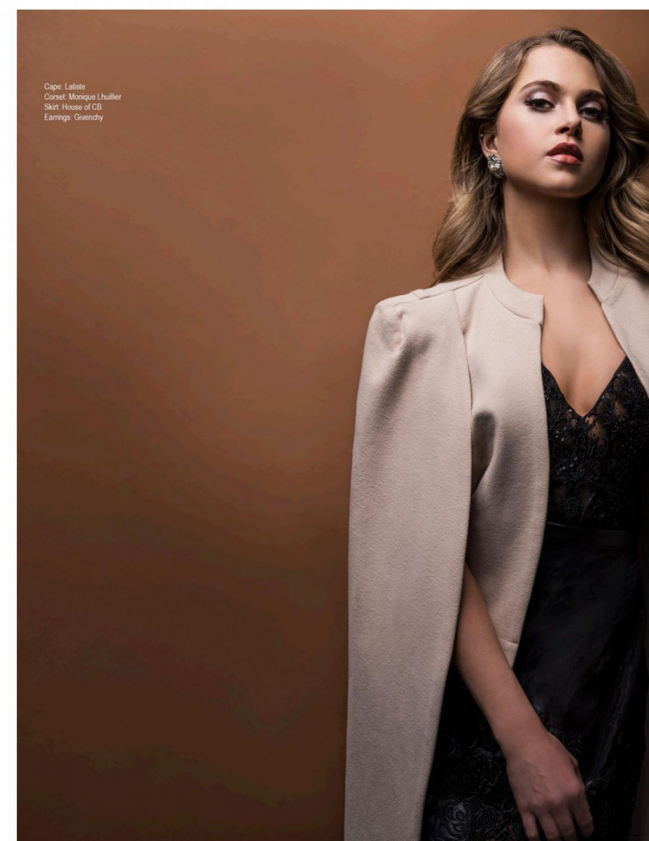 Anne Winters: pic #1051206