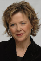 Annette Bening photo #