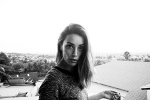 Arielle Vandenberg photo #