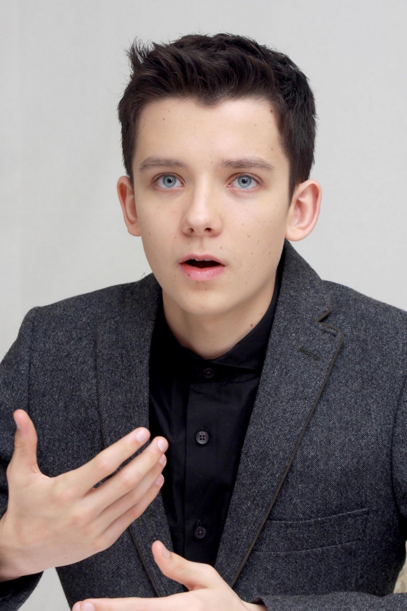 Asa Butterfield: pic #673349