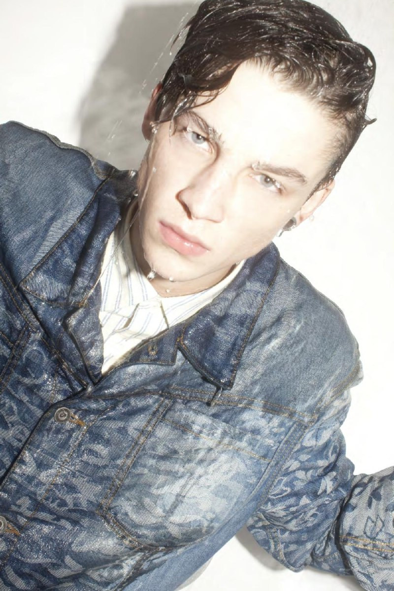 Ash Stymest: pic #258793