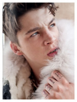 Ash Stymest photo #