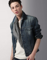 Ash Stymest photo #