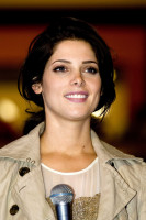 Ashley Greene photo #