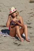 Ashley Hart photo #