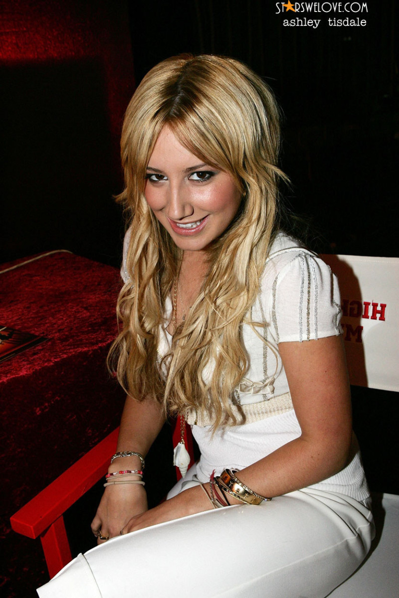 Ashley Tisdale: pic #128845