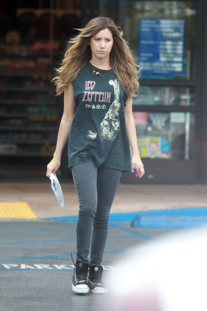 Ashley Tisdale: pic #595957