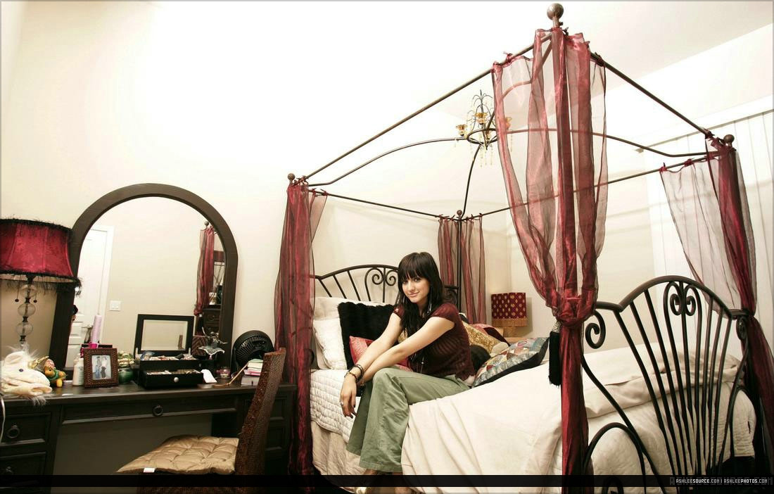 Ashlee Simpson: pic #222835