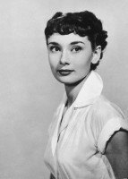 Audrey Hepburn pic #245009