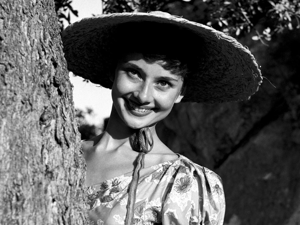 Audrey Hepburn: pic #224256