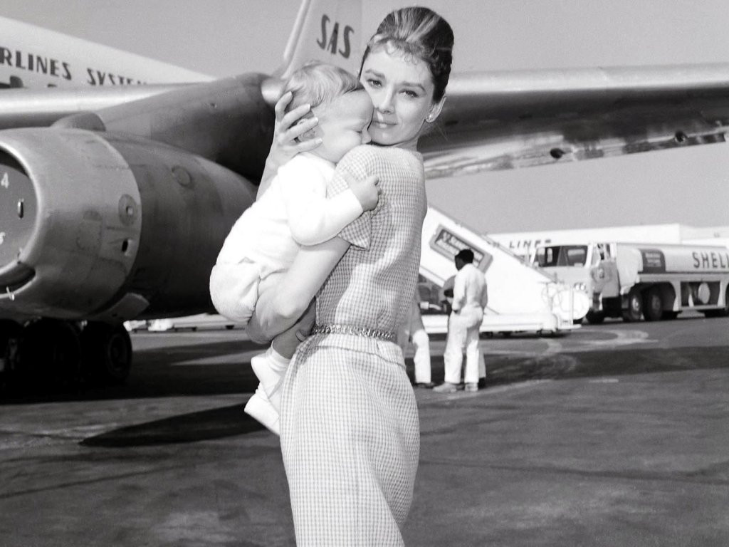 Audrey Hepburn: pic #224271