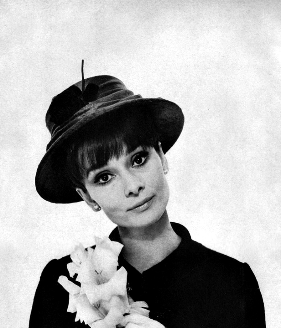 Audrey Hepburn: pic #384450