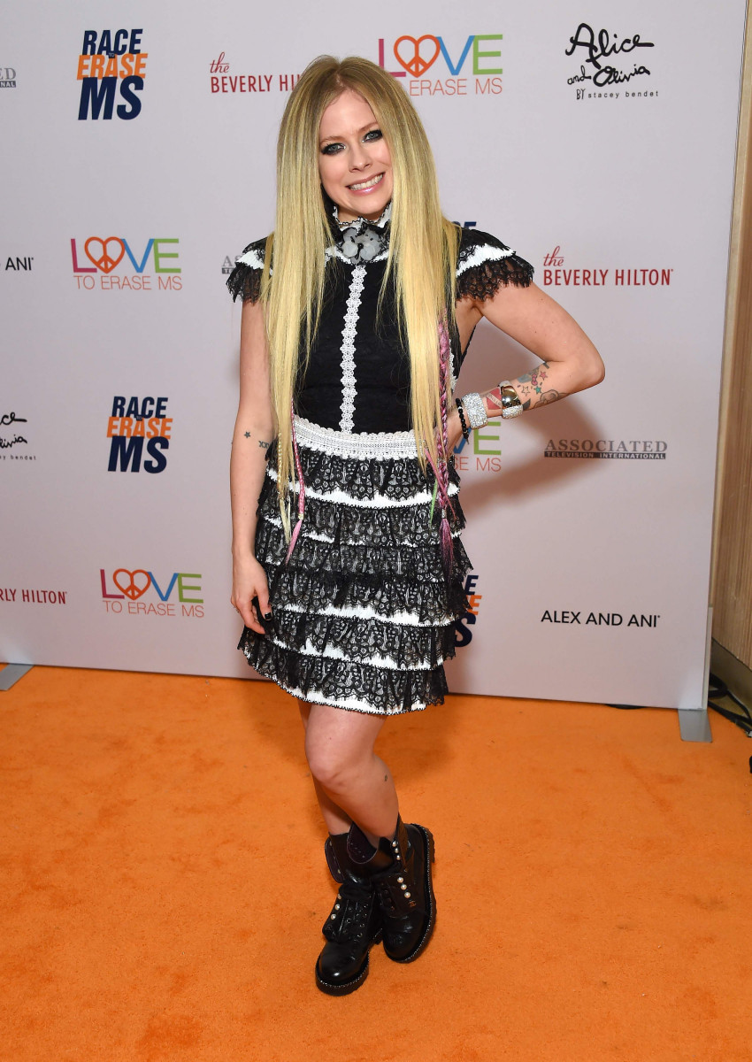 Avril Lavigne: pic #1133499