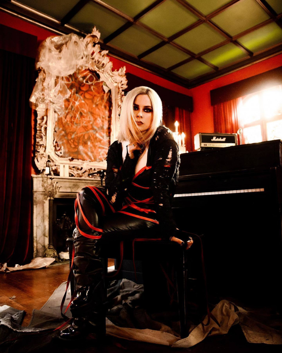 Avril Lavigne: pic #1321649