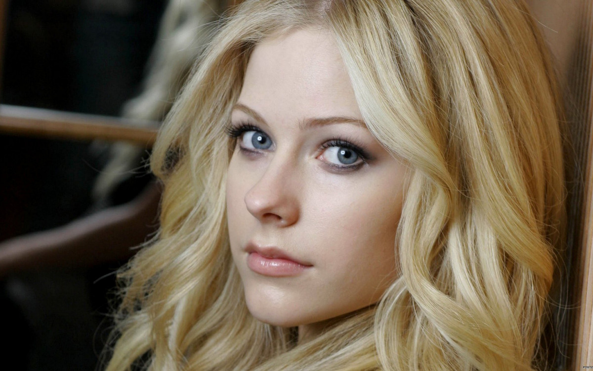 Avril Lavigne: pic #592277