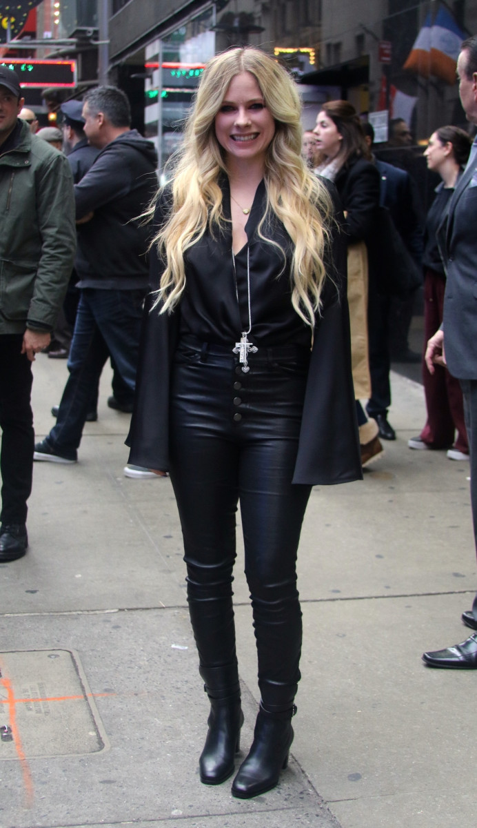 Avril Lavigne: pic #1107535
