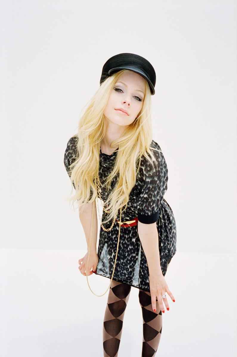 Avril Lavigne: pic #100329