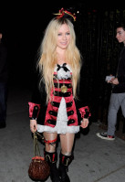 Avril Lavigne pic #1078228