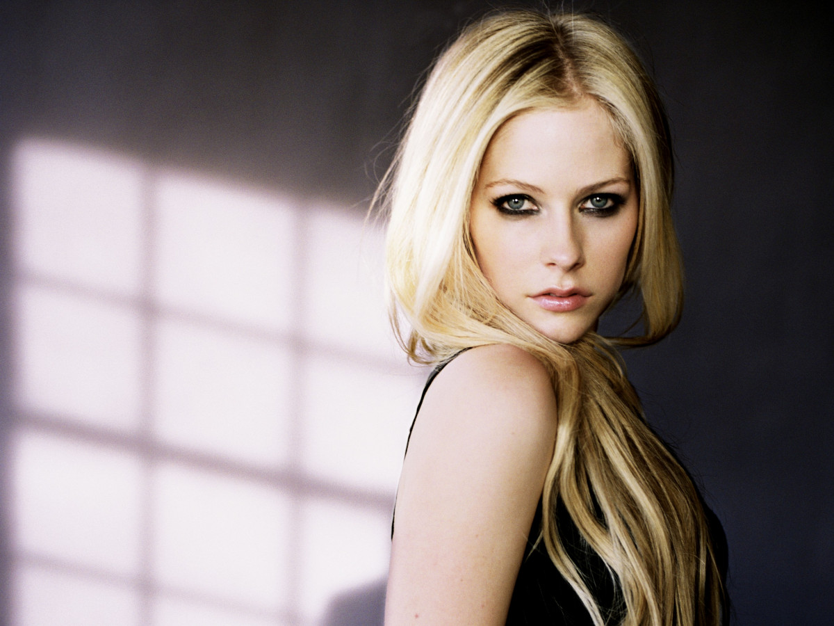 Avril Lavigne: pic #140994
