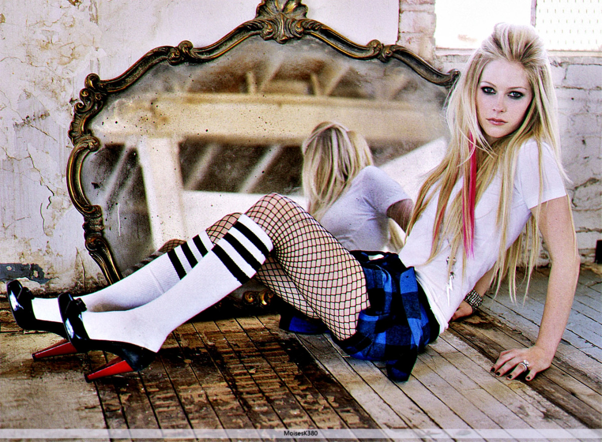 Avril Lavigne: pic #1272332