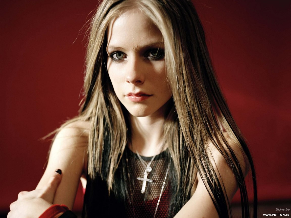 Avril Lavigne: pic #140970